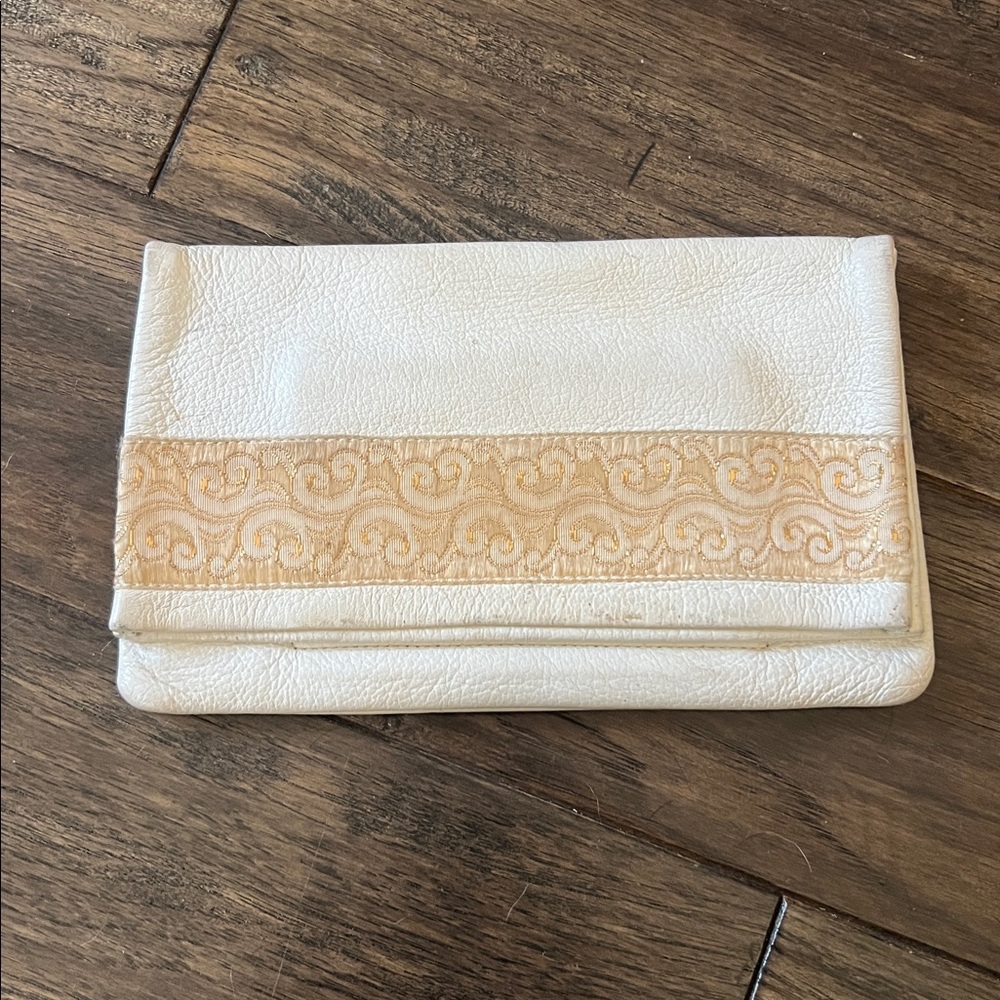 Elegant vintage Cream and Tan Clutch